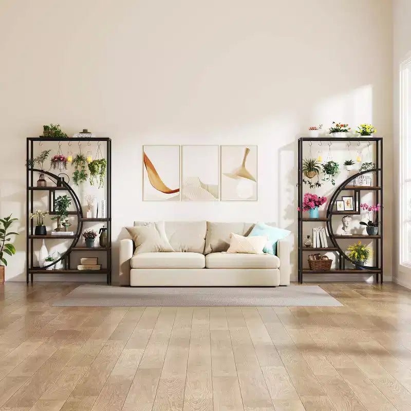 Libreria decorativa a semiluna a 7 ripiani con 6 ganci appendiabiti