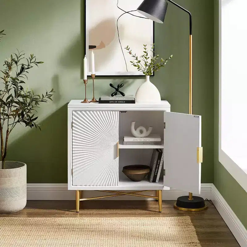 Madia Moderna in Legno con Ante Decorate a Rilievo
