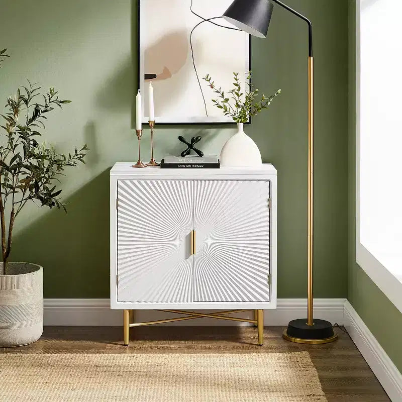 Madia Moderna in Legno con Ante Decorate a Rilievo