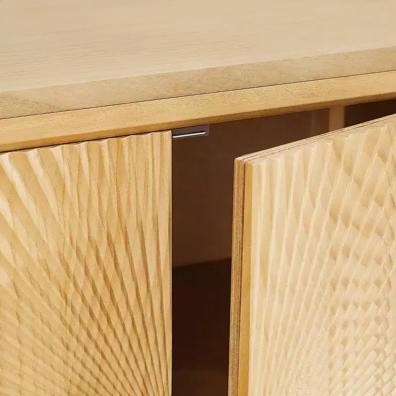 Madia Moderna in Legno con Ante Decorate a Rilievo