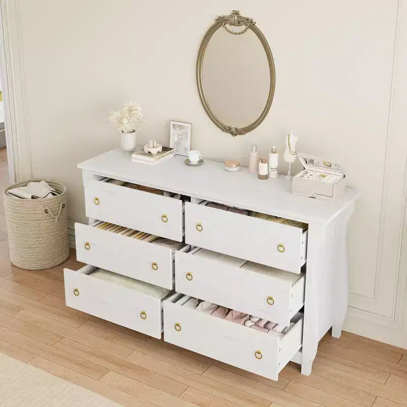 Cassettiera Boho a 7 cassetti con gambe curve e inserti in rattan, autoportante