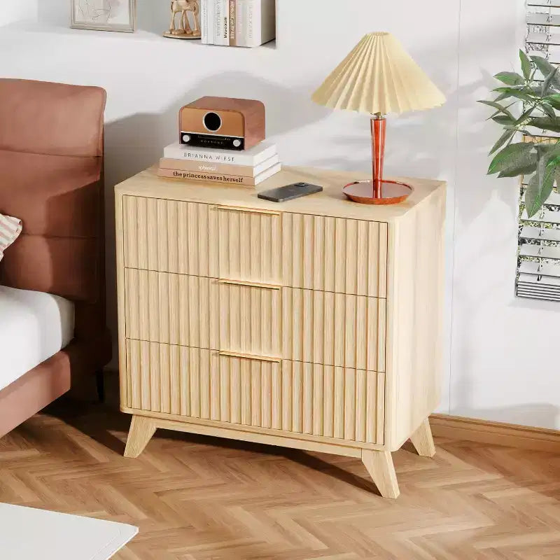 Comodino scanalato alto 80 cm con 3 cassetti, in legno stile Mid-Century Modern
