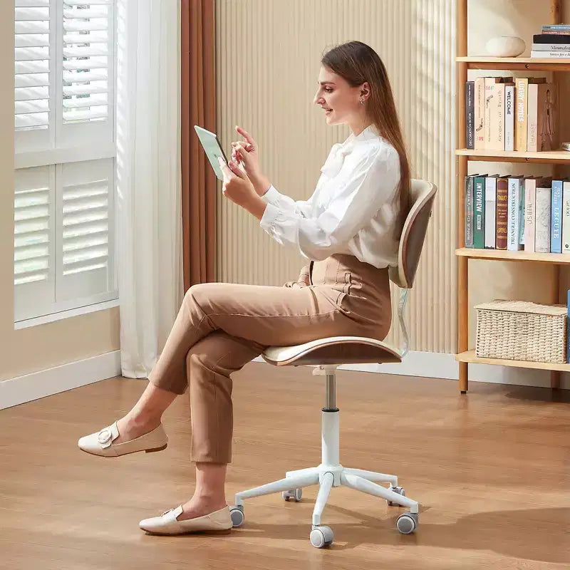 Sedia da scrivania ergonomica senza braccioli con supporto lombare, in pelle PU, regolabile in altezza