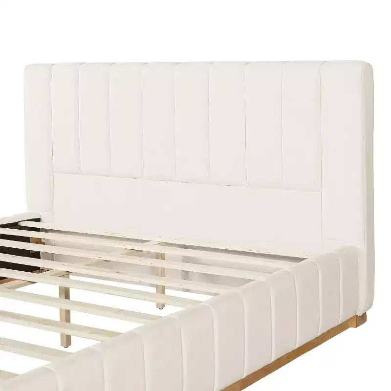 Letto moderno a righe in tessuto con testiera